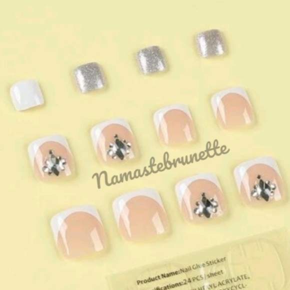 Rhinestone French Tip Pedicure Press On Toenails - Picture 4 of 16